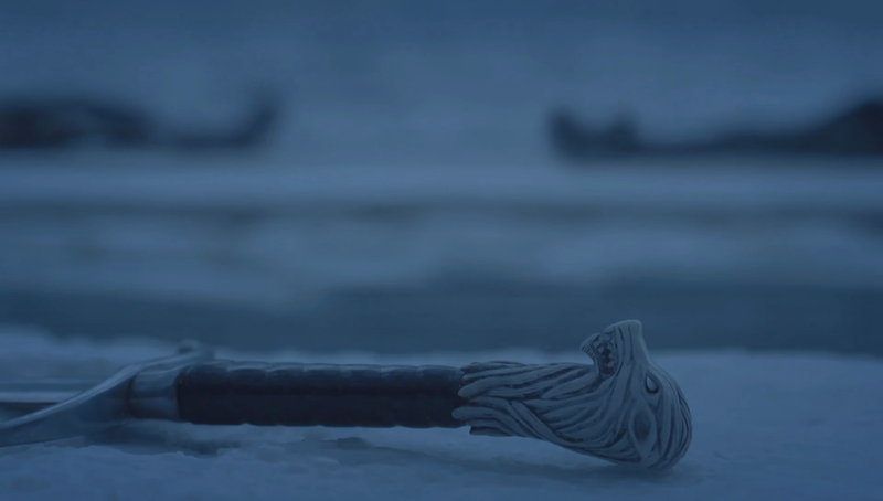 Illustration for article titled El inquietante detalle que te perdiste sobre la espada de Jon Snow en el último episodio de Juego de Tronos